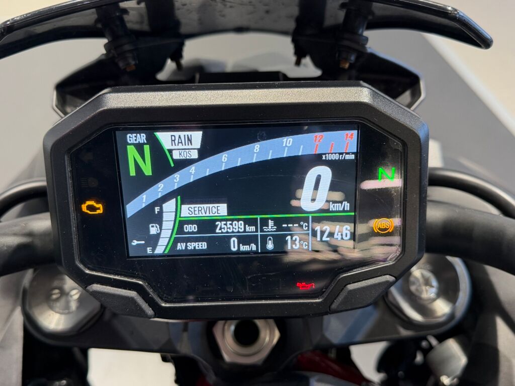Kawasaki Z 2020 Musta