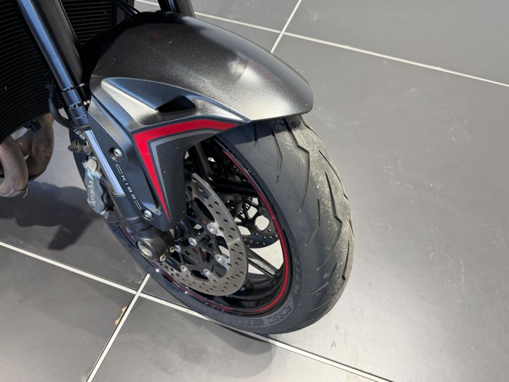 Kawasaki Z 2020 Musta