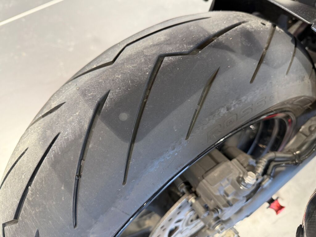 Kawasaki Z 2020 Musta