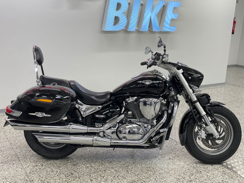 Suzuki INTRUDER 2010 Musta