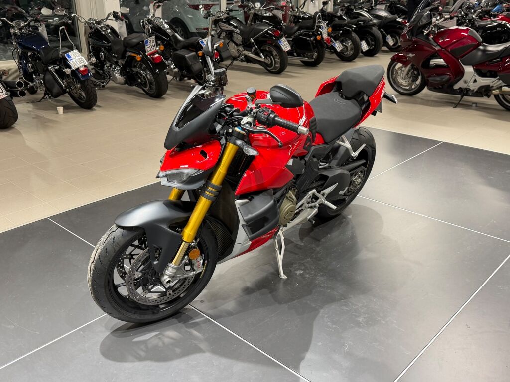 Ducati STREETFIGHTER 2022 Punainen