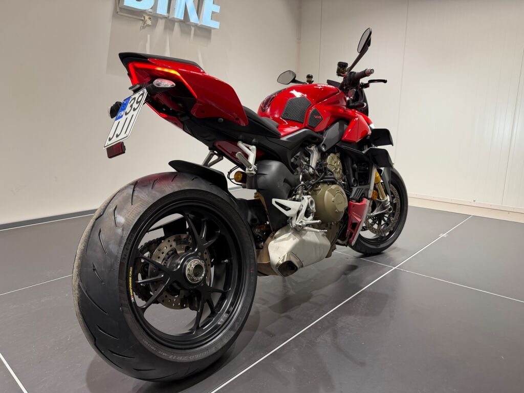 Ducati STREETFIGHTER 2022 Punainen