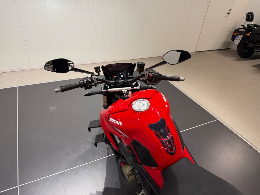 Ducati STREETFIGHTER 2022 Punainen