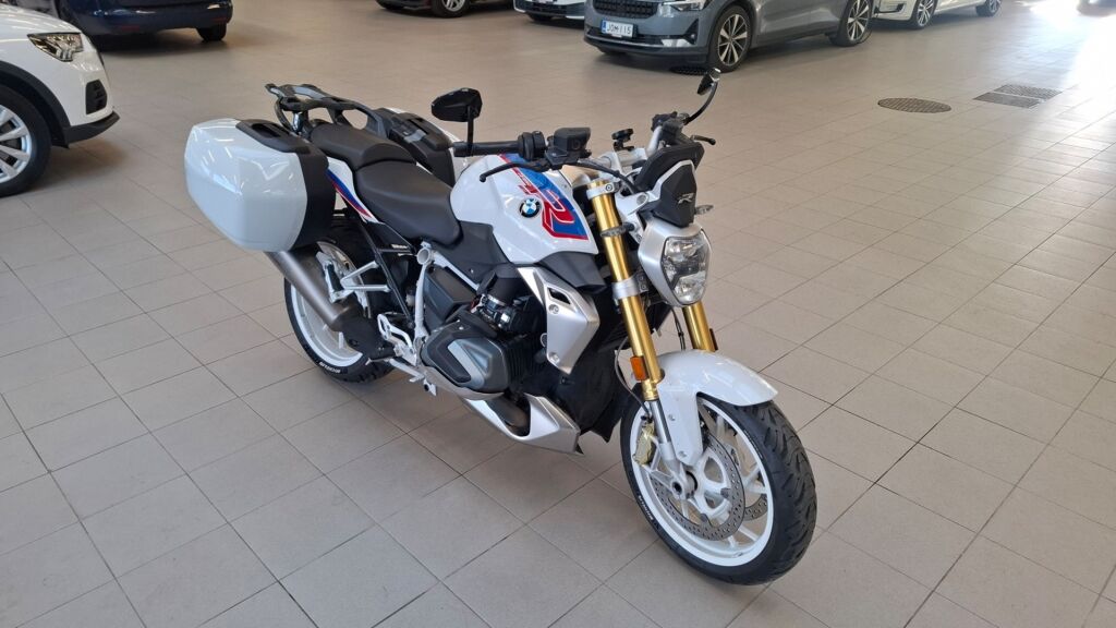BMW R 2019 moniväri