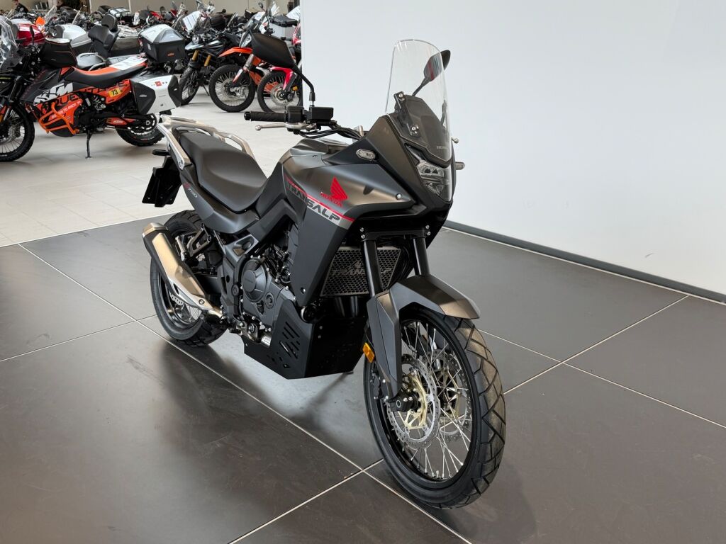 Honda XL 2025 
