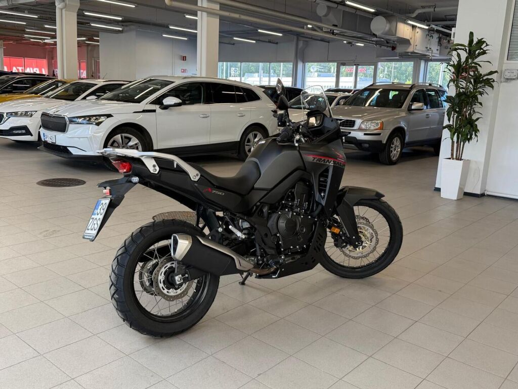 Honda XL 2025 