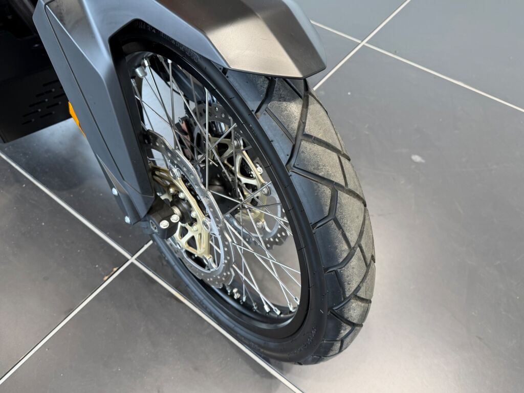 Honda XL 2025 
