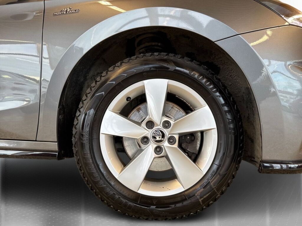 Skoda Fabia 2023 Harmaa