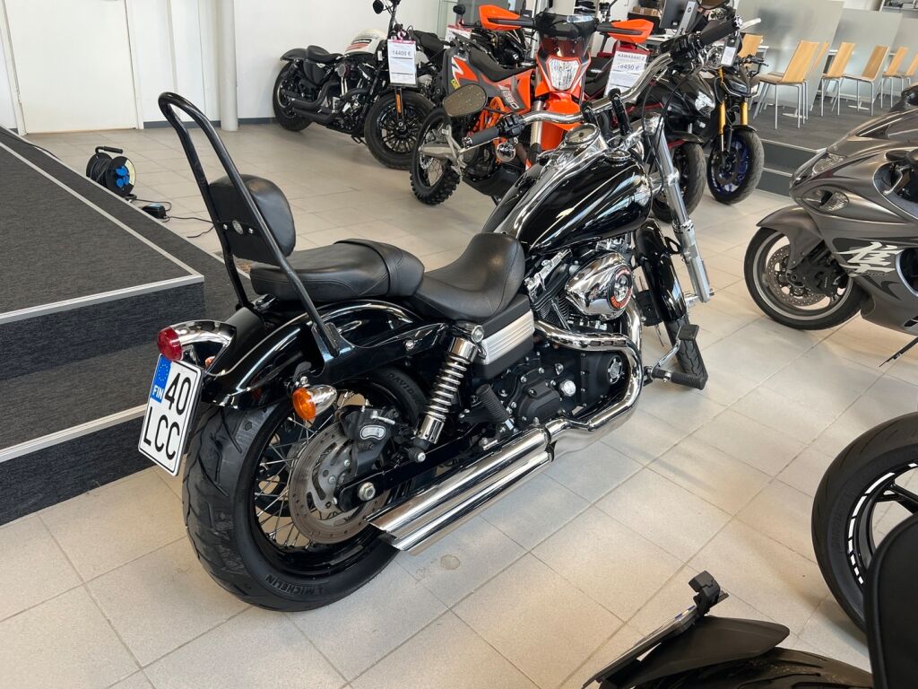 Harley-davidson DYNA 2011 