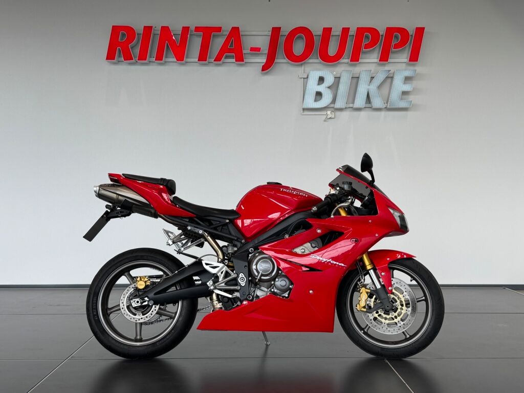 Triumph Daytona 2007 Punainen