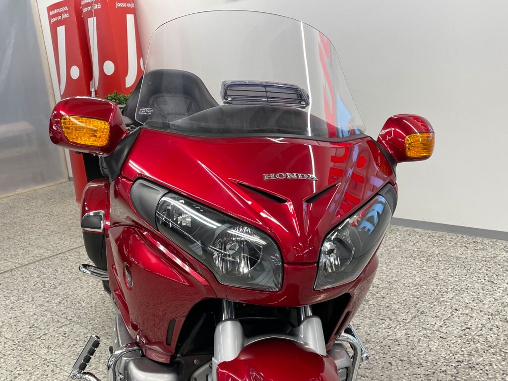 Honda GL 2018 