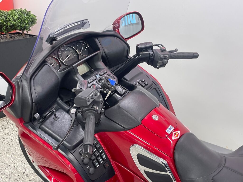 Honda GL 2018 