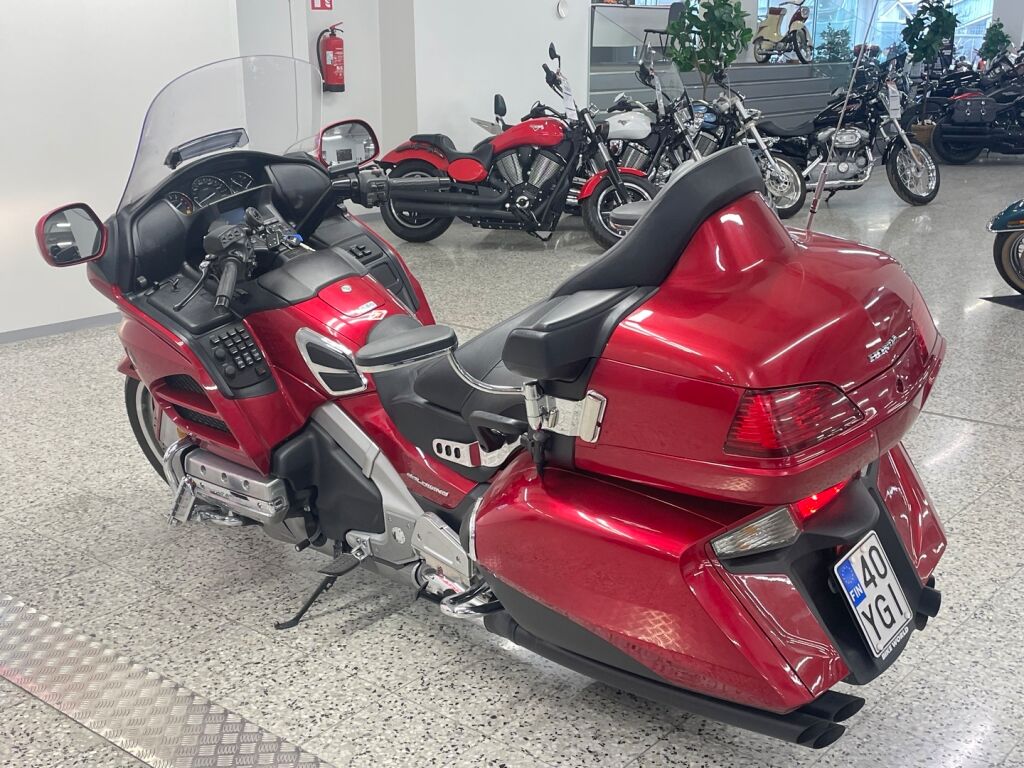 Honda GL 2018 