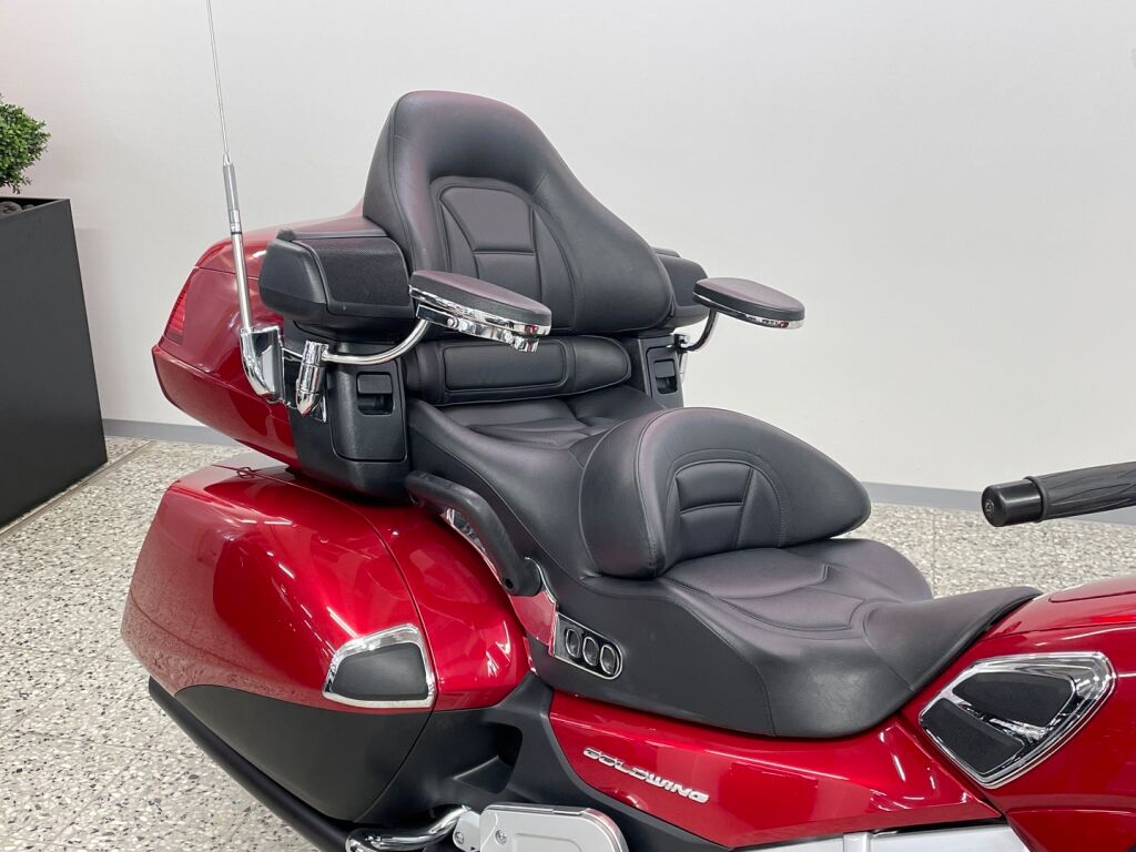 Honda GL 2018 