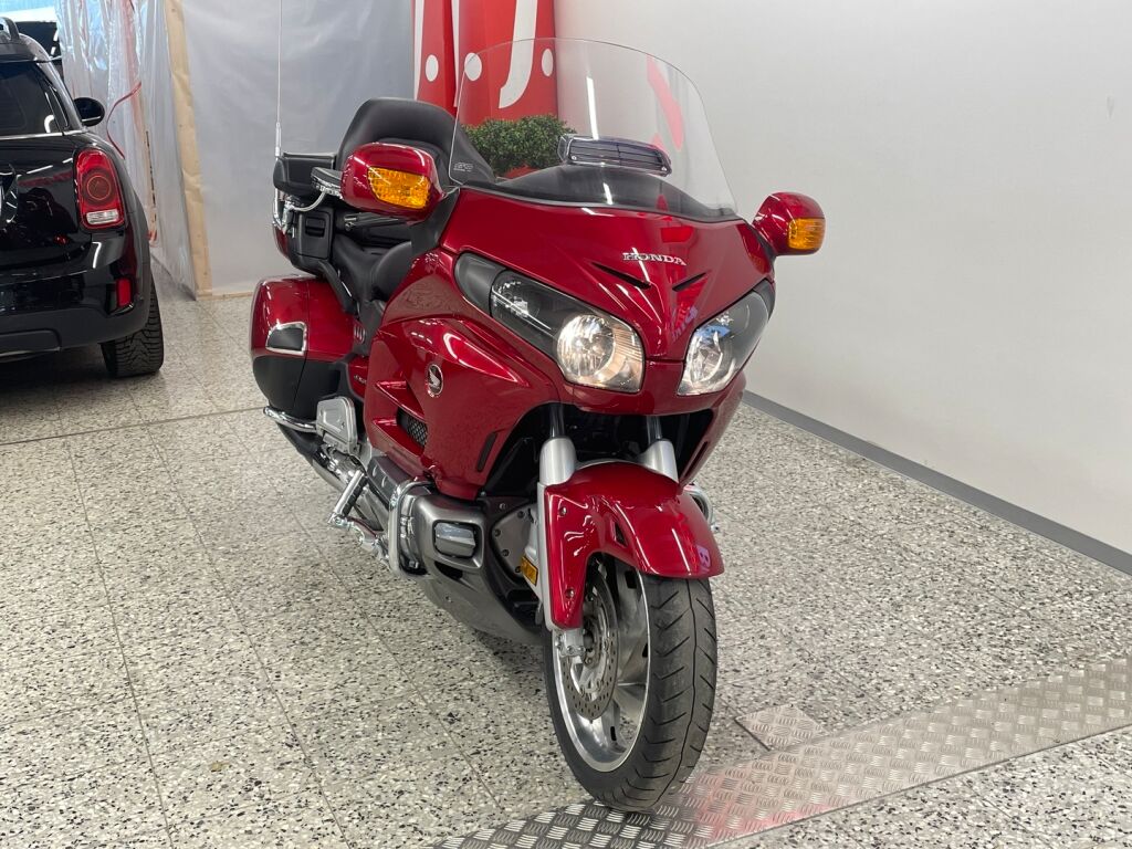 Honda GL 2018 