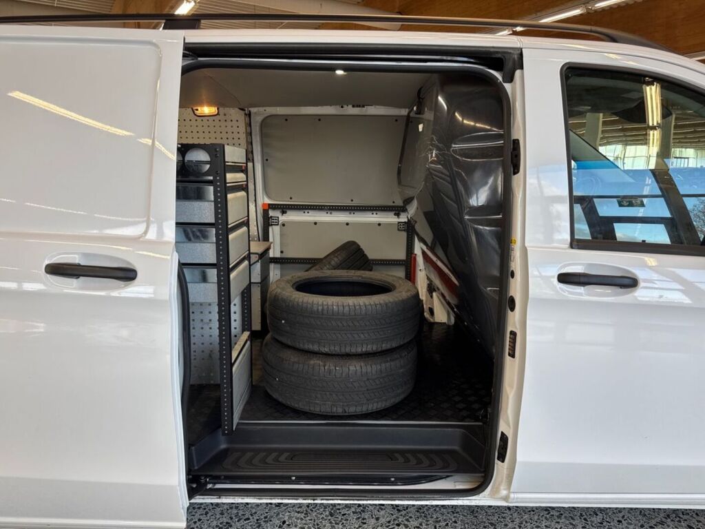 Mercedes-Benz Vito 2022 Valkoinen