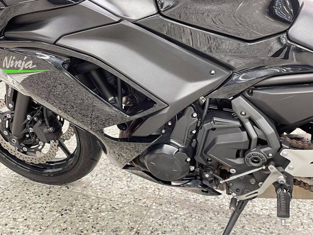 Kawasaki NINJA 2021 