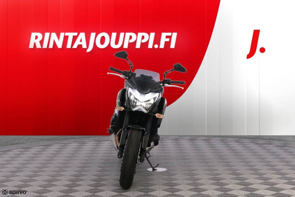 Kawasaki Z 2017 Musta