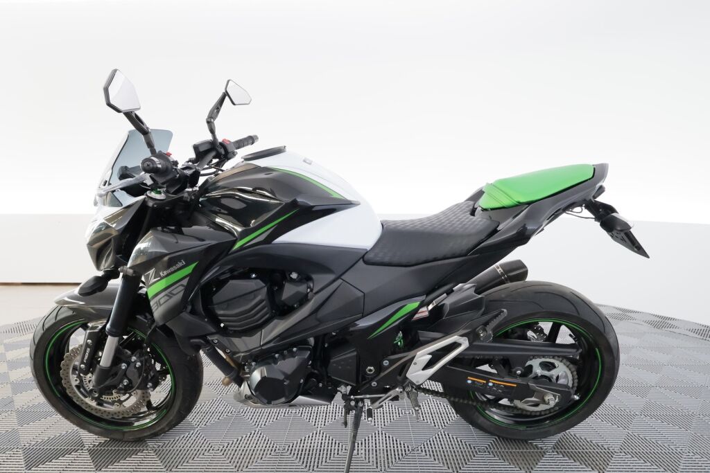Kawasaki Z 2017 Musta