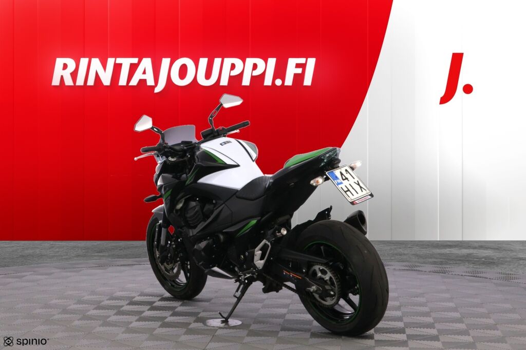Kawasaki Z 2017 Musta