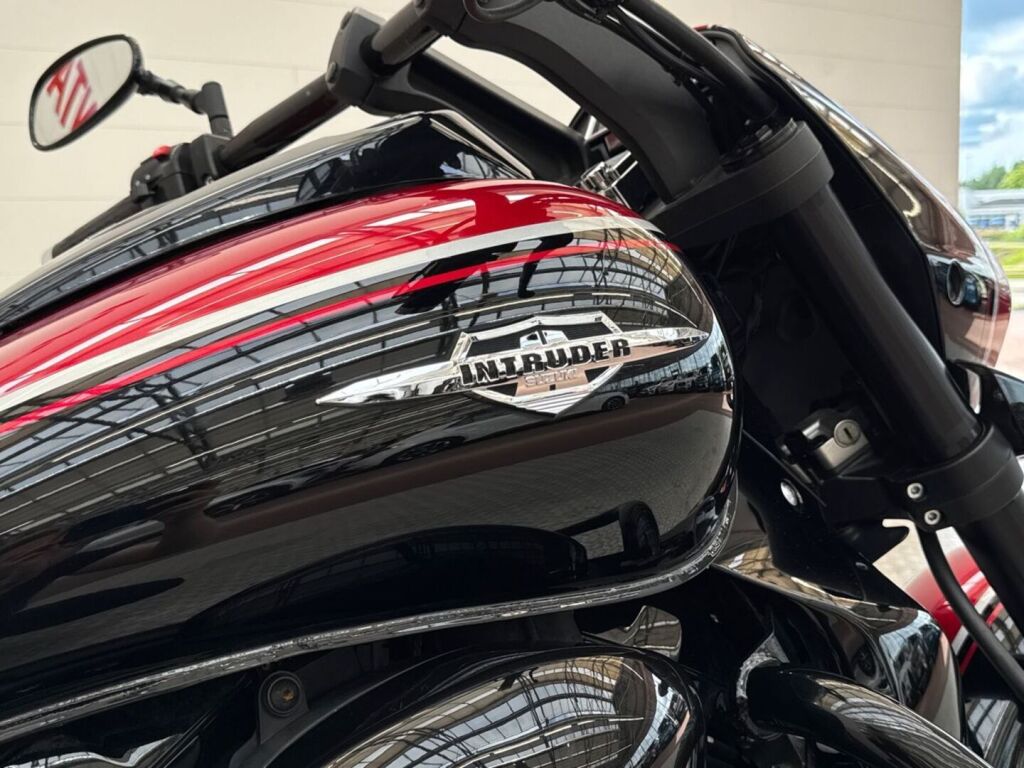 Suzuki INTRUDER 2015 