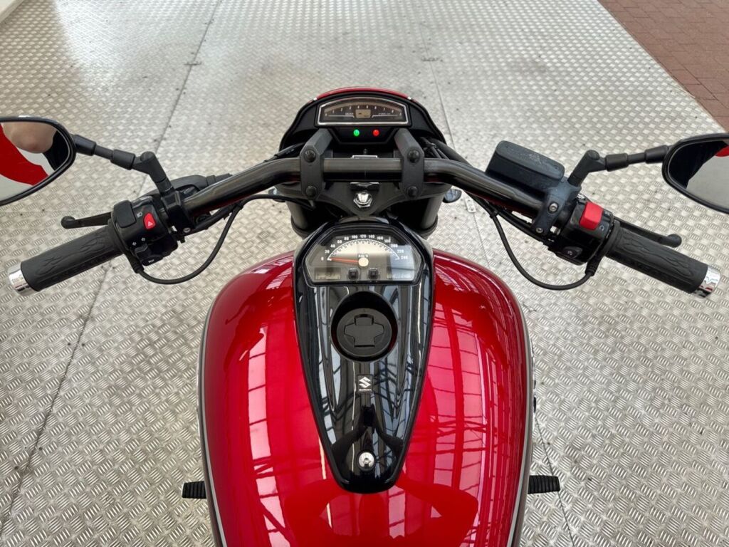Suzuki INTRUDER 2015 