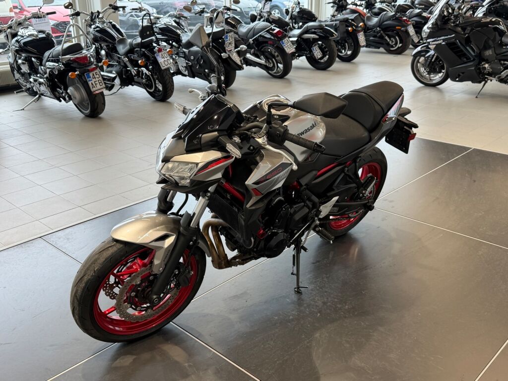 Kawasaki Z 2025 