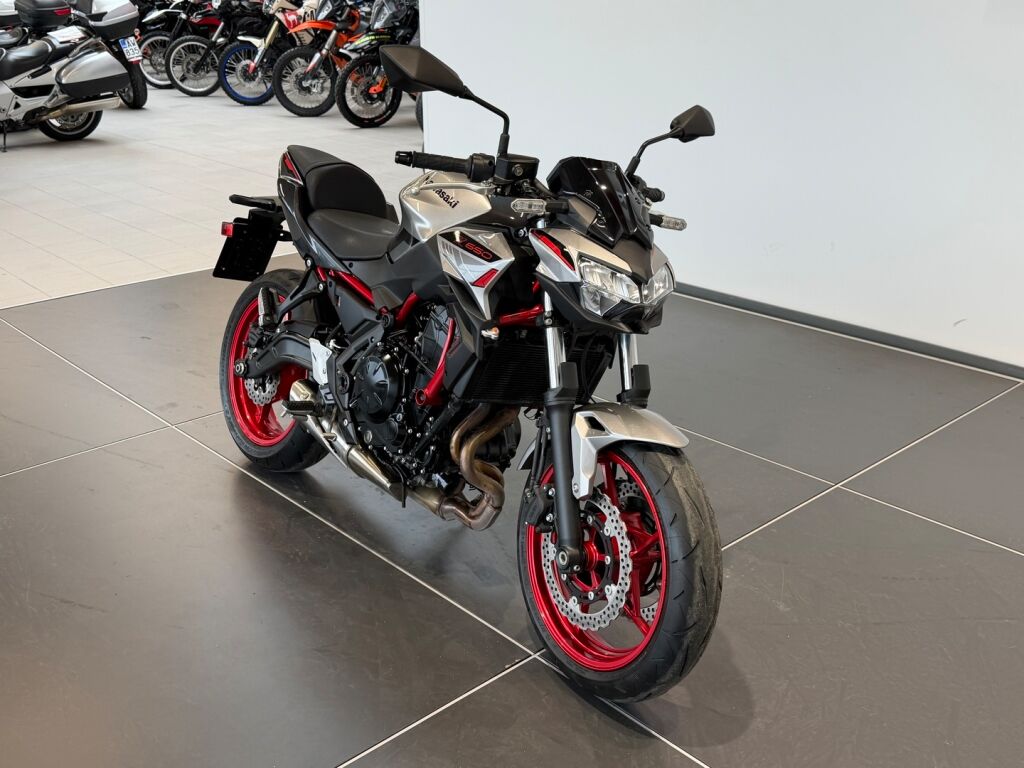 Kawasaki Z 2025 