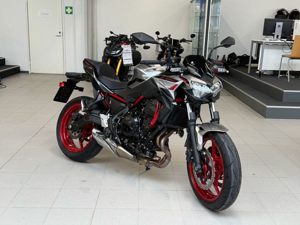 Kawasaki Z 2025 