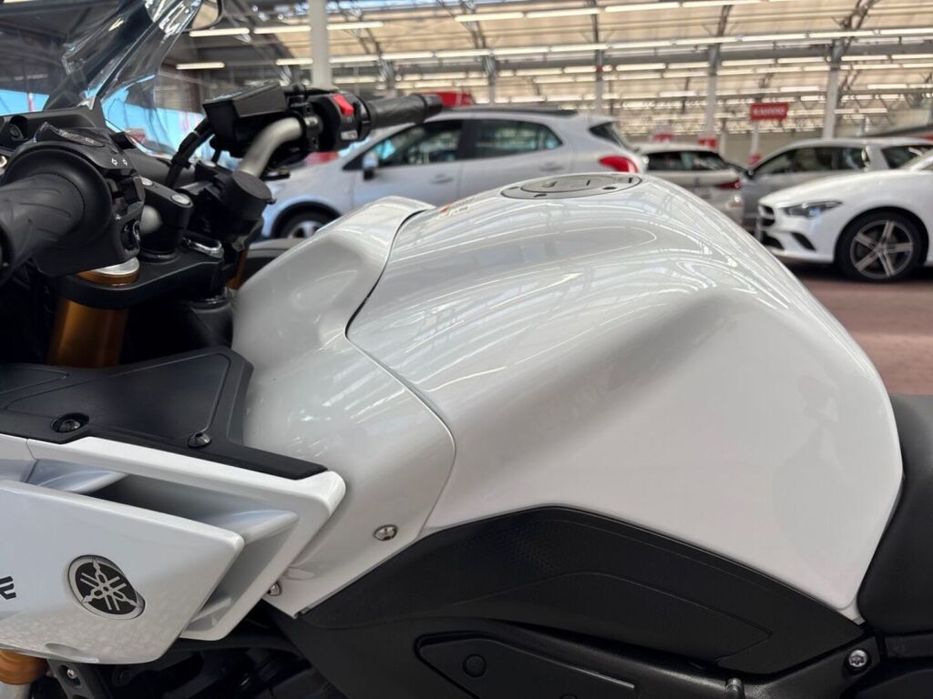 Yamaha FZ8-S 2012 Valkoinen