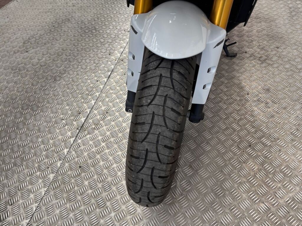Yamaha FZ8-S 2012 Valkoinen