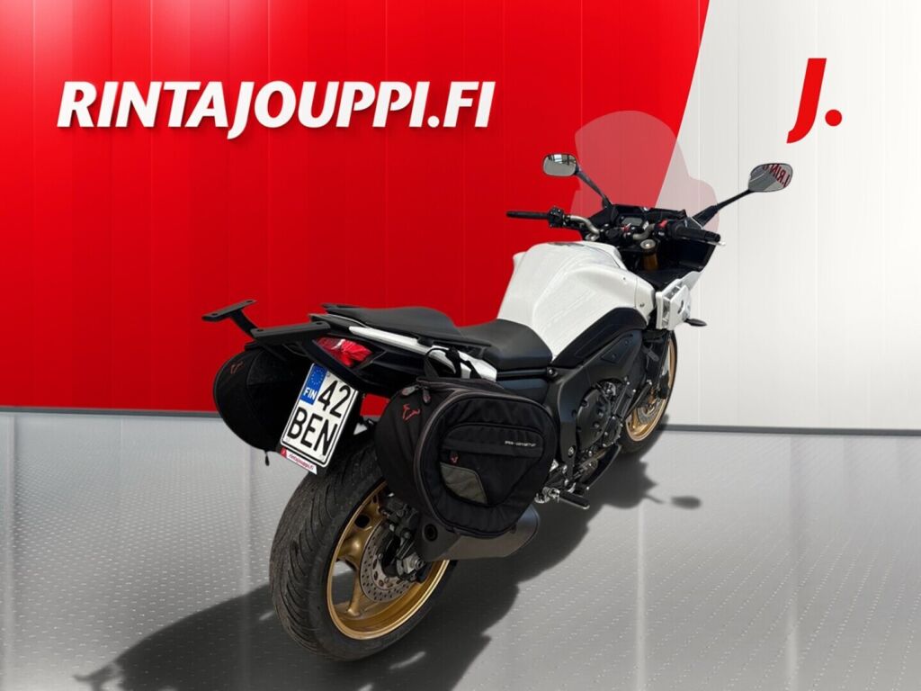 Yamaha FZ8-S 2012 Valkoinen