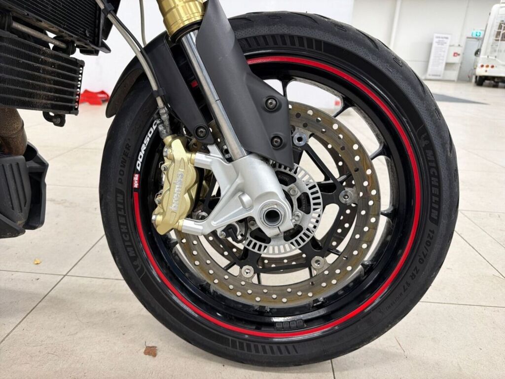 Aprilia Dorsoduro 2012 