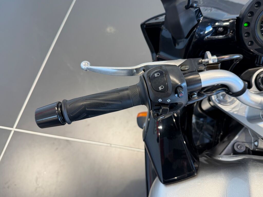 Yamaha FZ6-S 2004 Harmaa