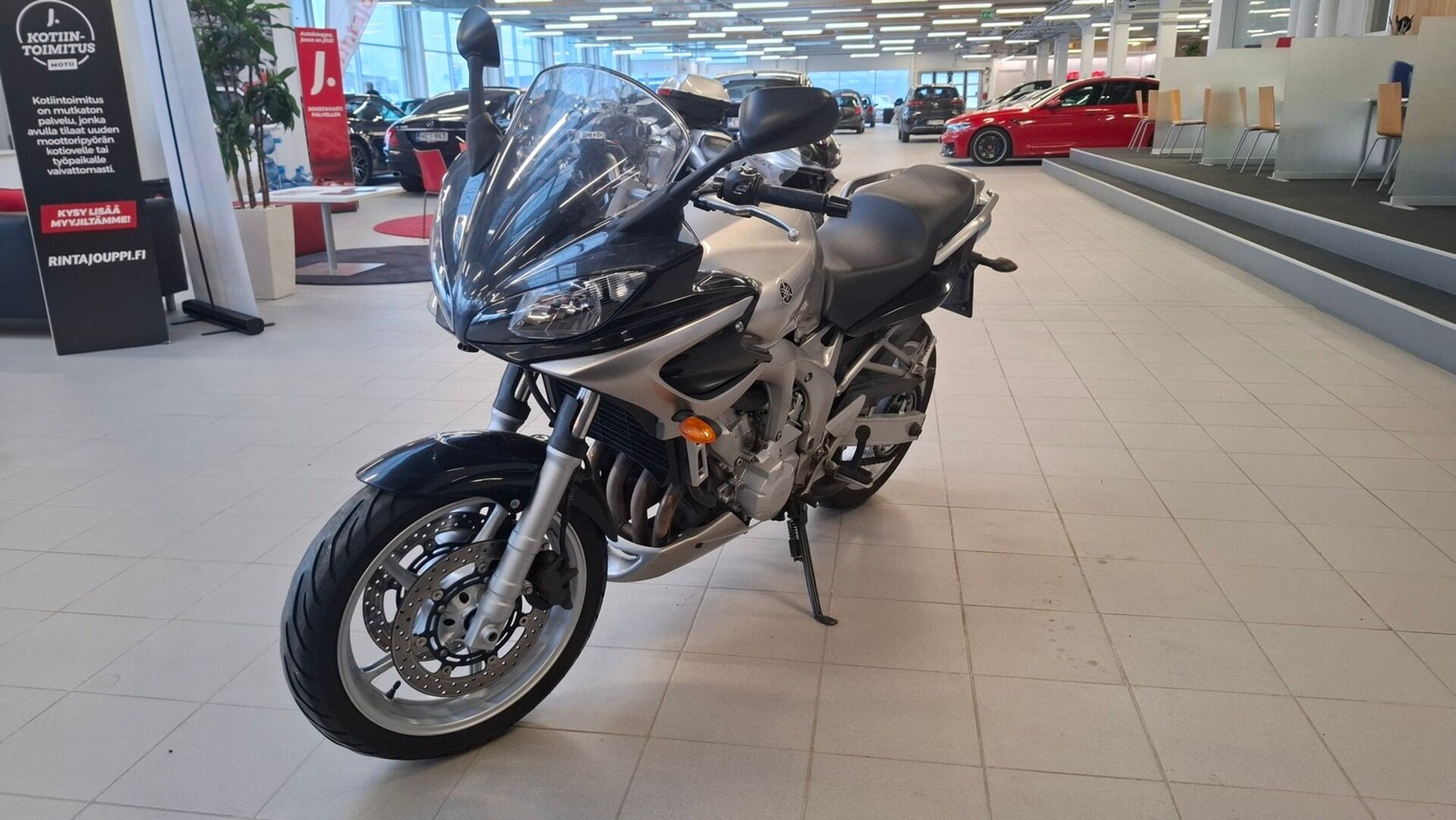 Yamaha FZ6-S