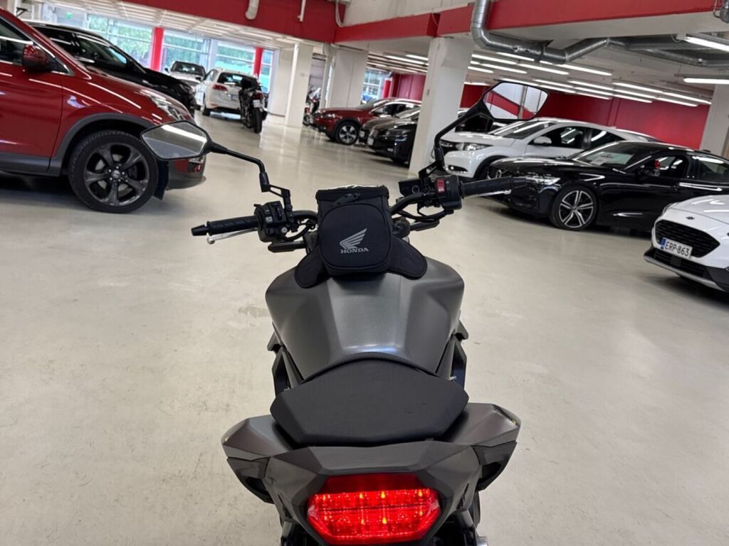 Honda CB 2023 