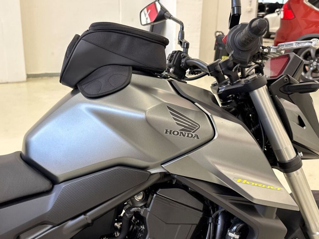 Honda CB 2023 