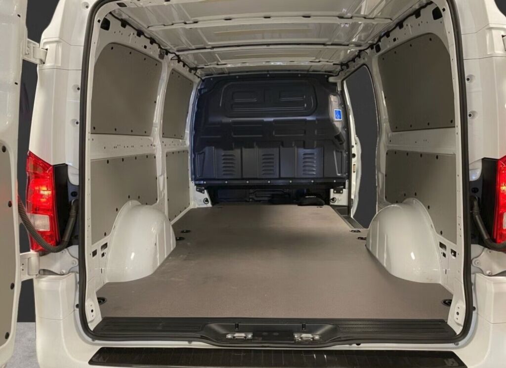 Mercedes-Benz Vito 2025 Valkoinen