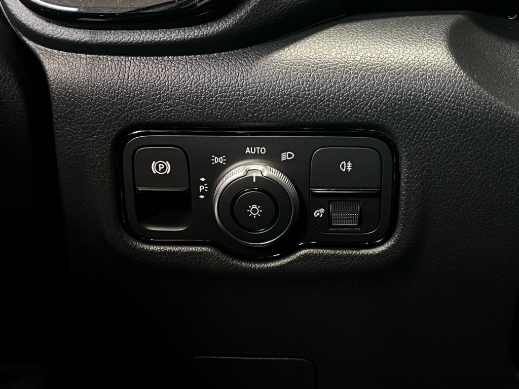 Mercedes-Benz Vito 2025 