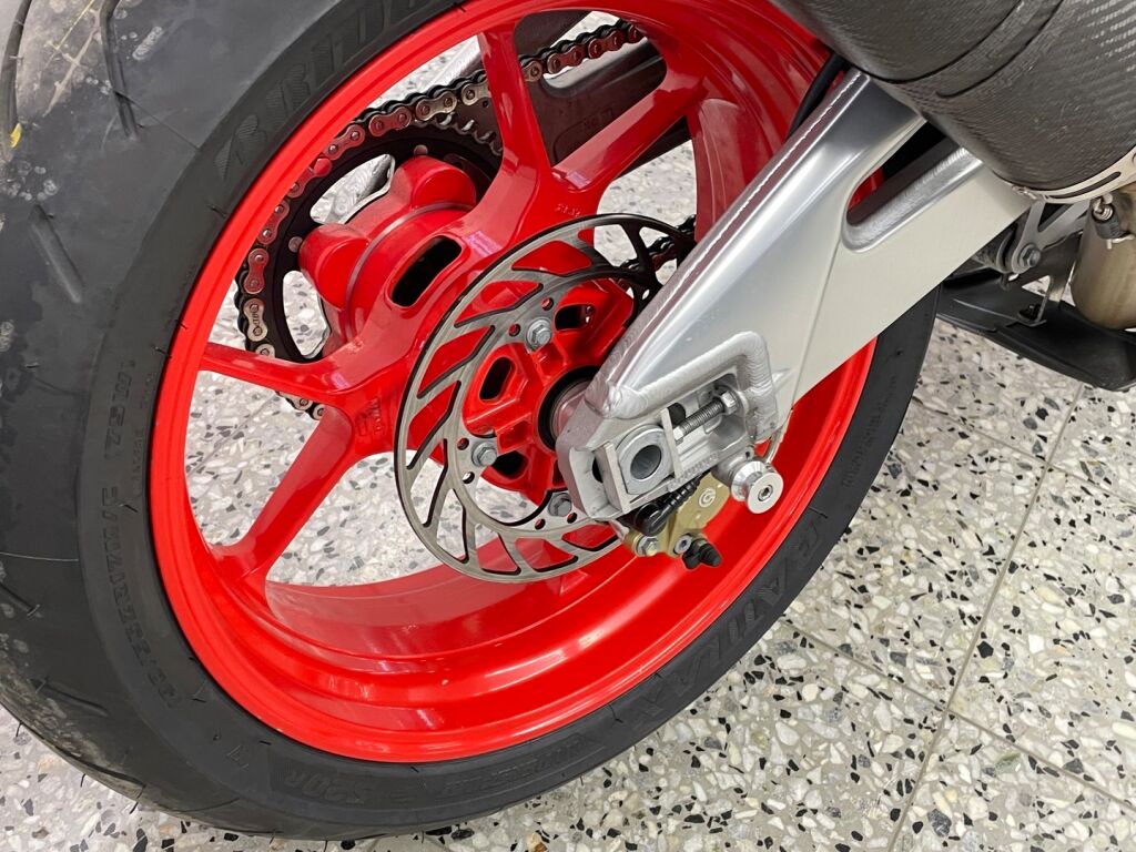 Aprilia RSV4 2011 