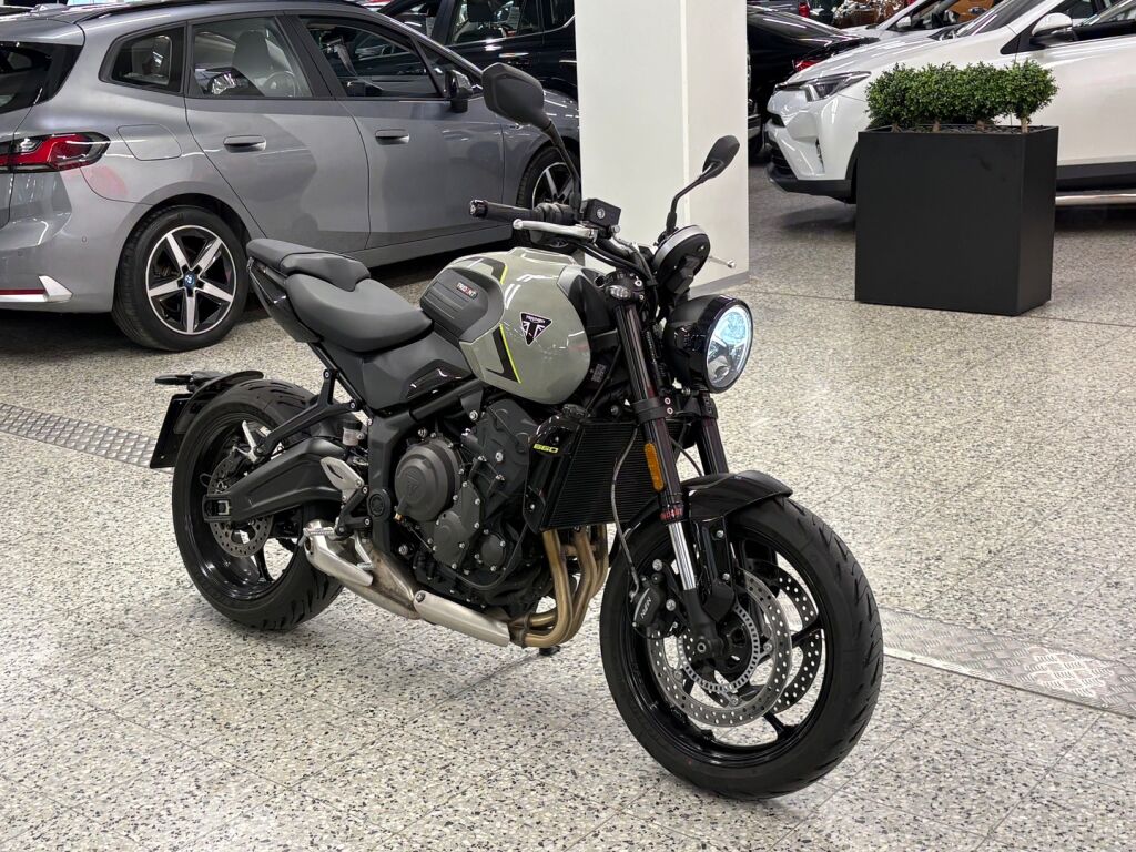 Triumph TRIDENT 2026 