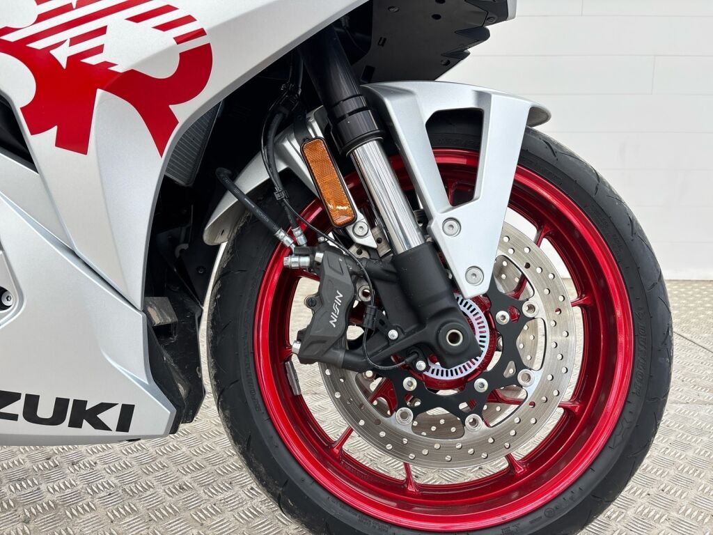 Suzuki GSX 2024 