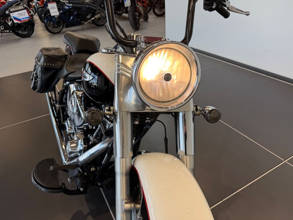 Harley-davidson SOFTAIL 2006 Valkoinen