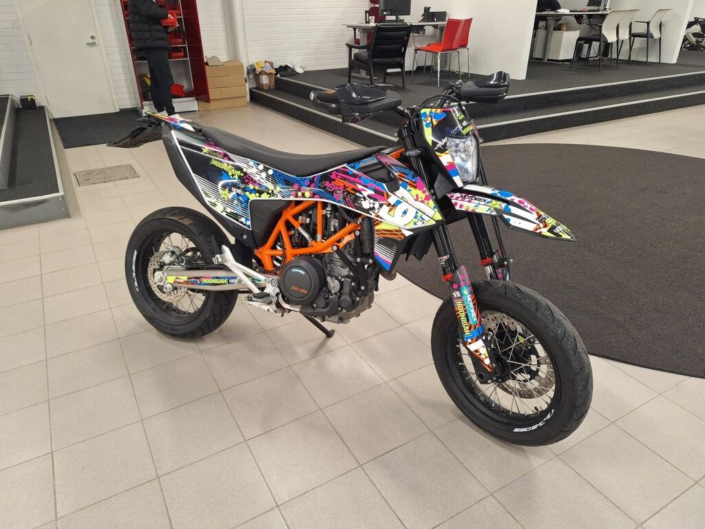 Ktm 690 2020 moniväri