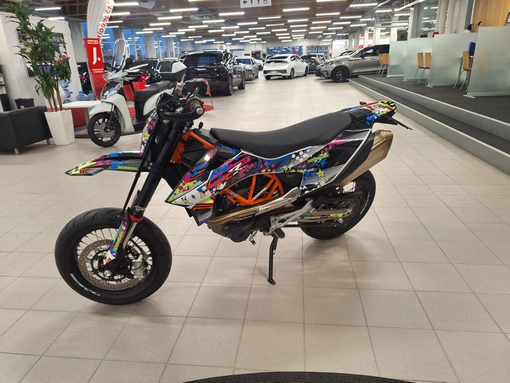 Ktm 690 2020 moniväri