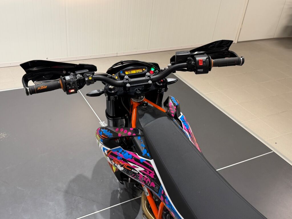 Ktm 690 2020 moniväri