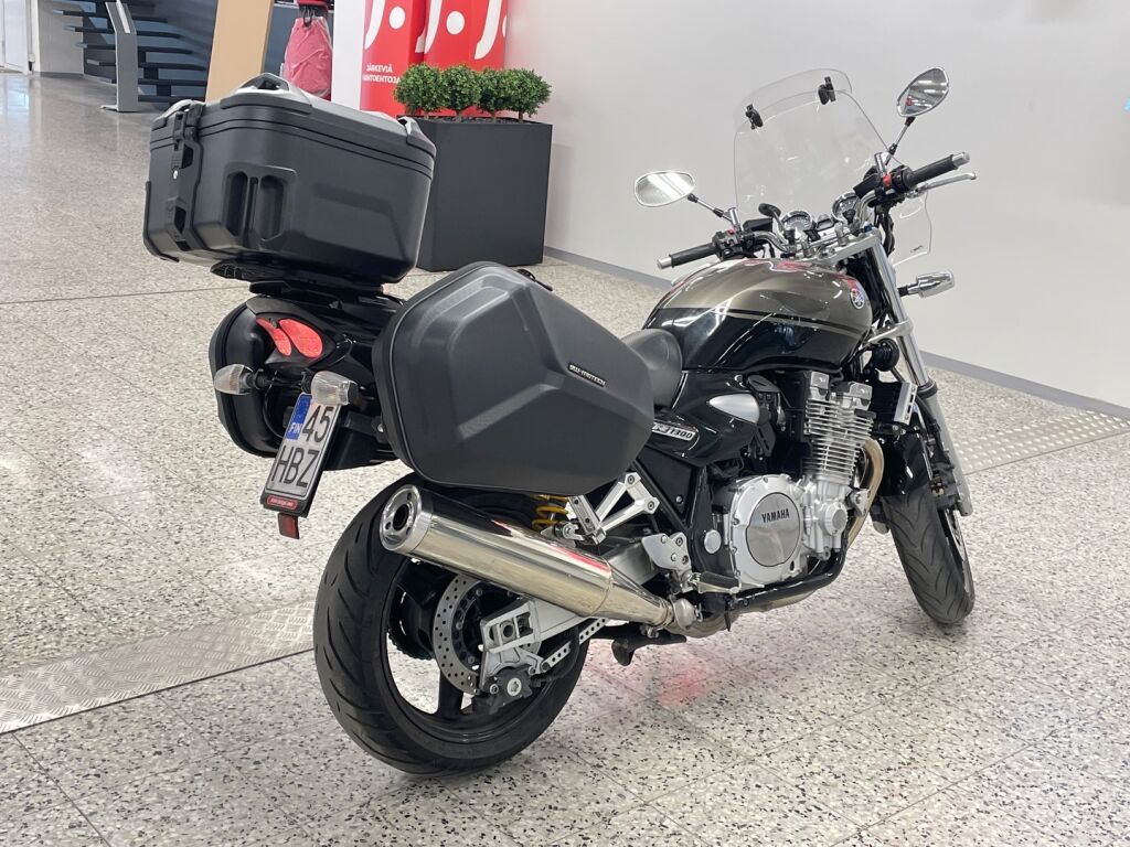 Yamaha XJR 2010 