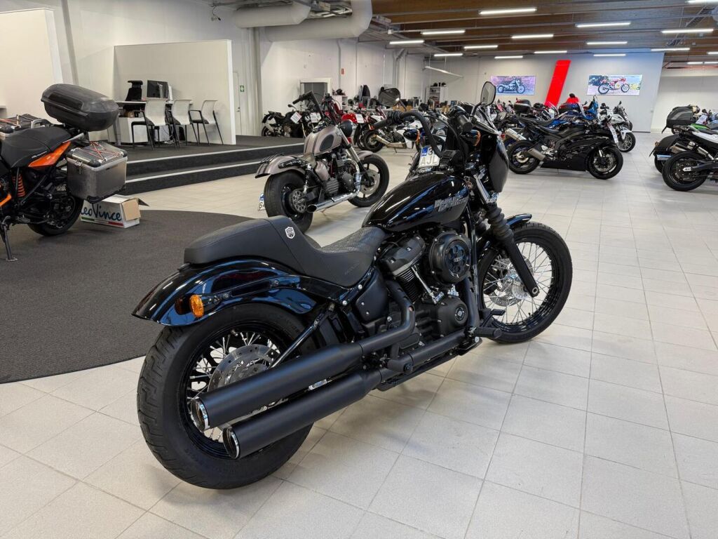 Harley-davidson SOFTAIL 2018 Musta
