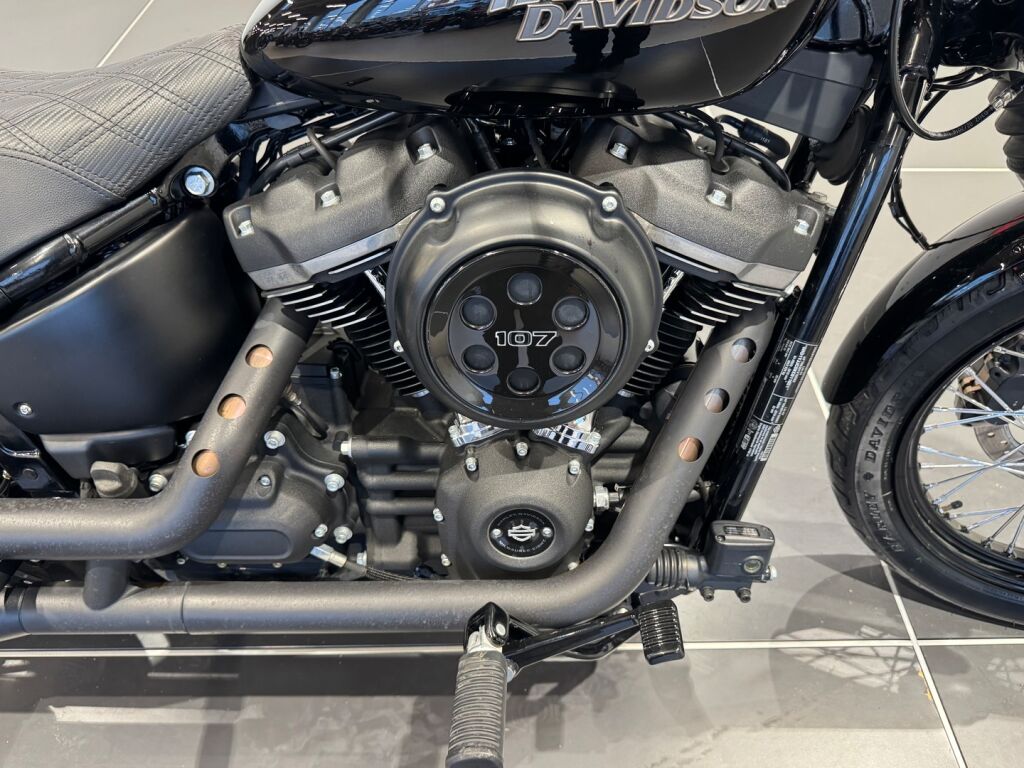 Harley-davidson SOFTAIL 2018 Musta