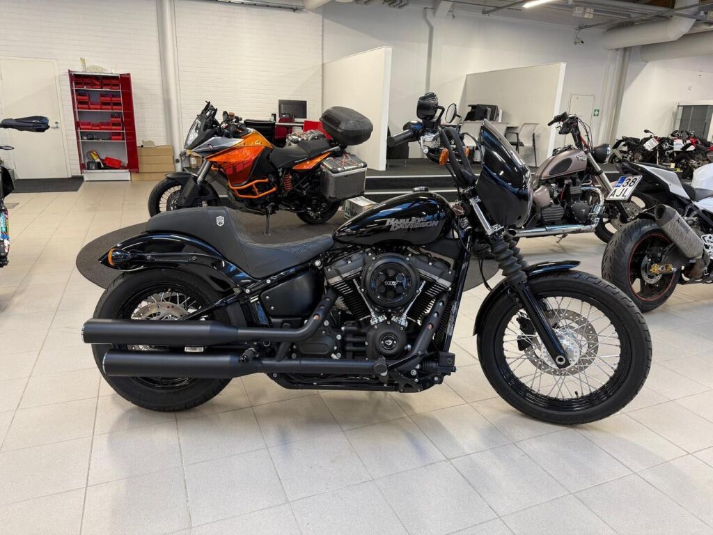 Harley-davidson SOFTAIL 2018 Musta